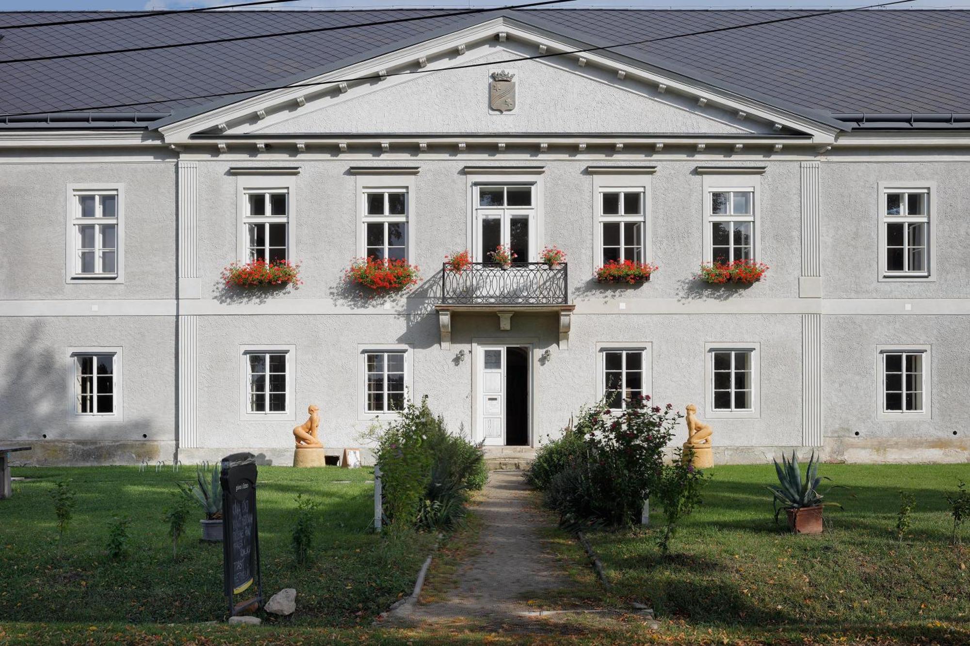 Zamek Dobrohor Apart otel Dış mekan fotoğraf